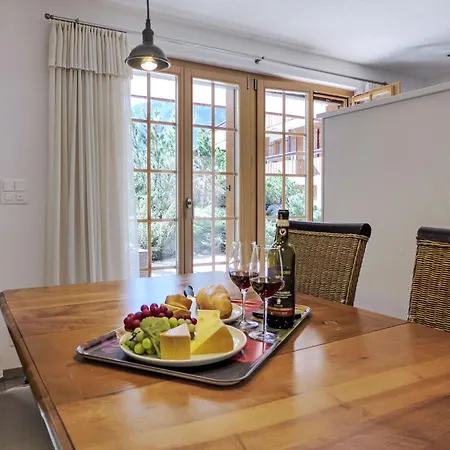 Smaragd-1 By Interhome Lägenhet Grindelwald